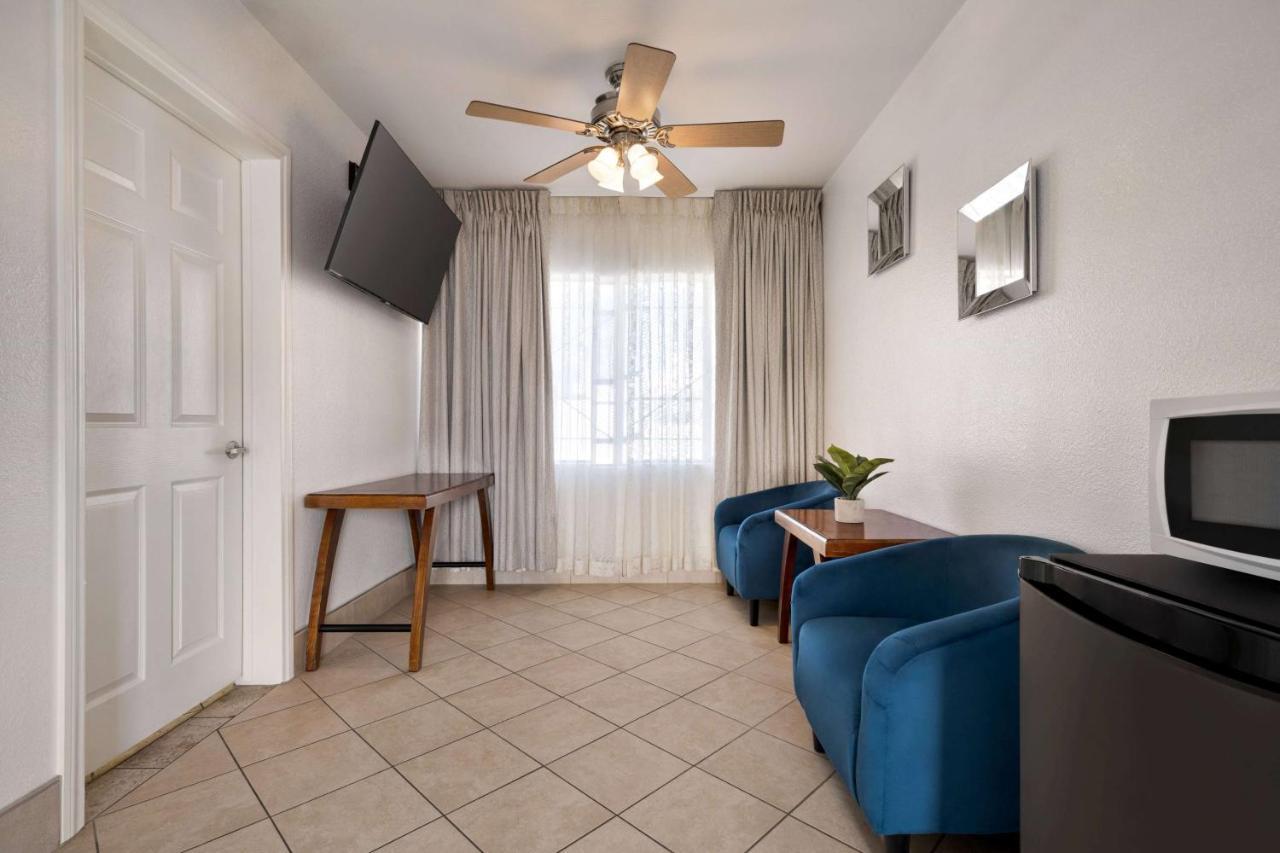 Travelodge By Wyndham לאס וגאס מראה חיצוני תמונה